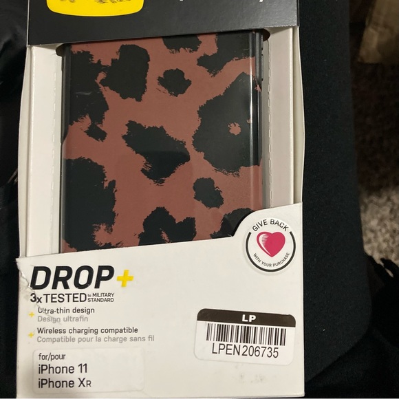 OtterBox Apple iPhone 11/XR Symmetry Series Case - Spot On - Open Box - Picture 1 of 4